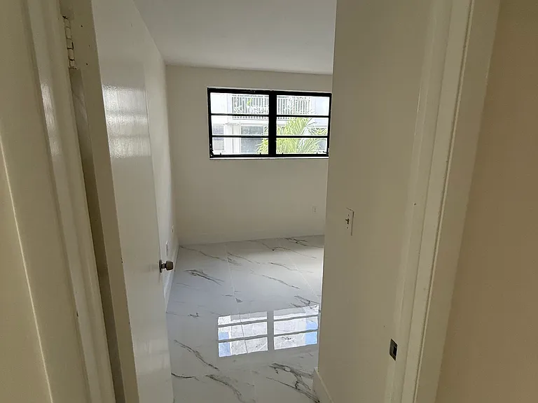 1673 Bay Rd #306 — Photo 10