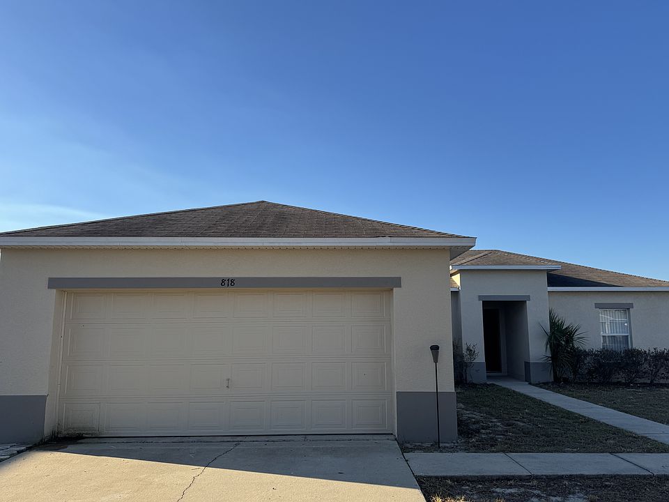 1st image of 818 Fraser Dr