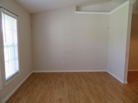 4th image of 630 Forge Ct SE