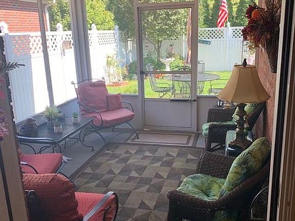 Screened in porch