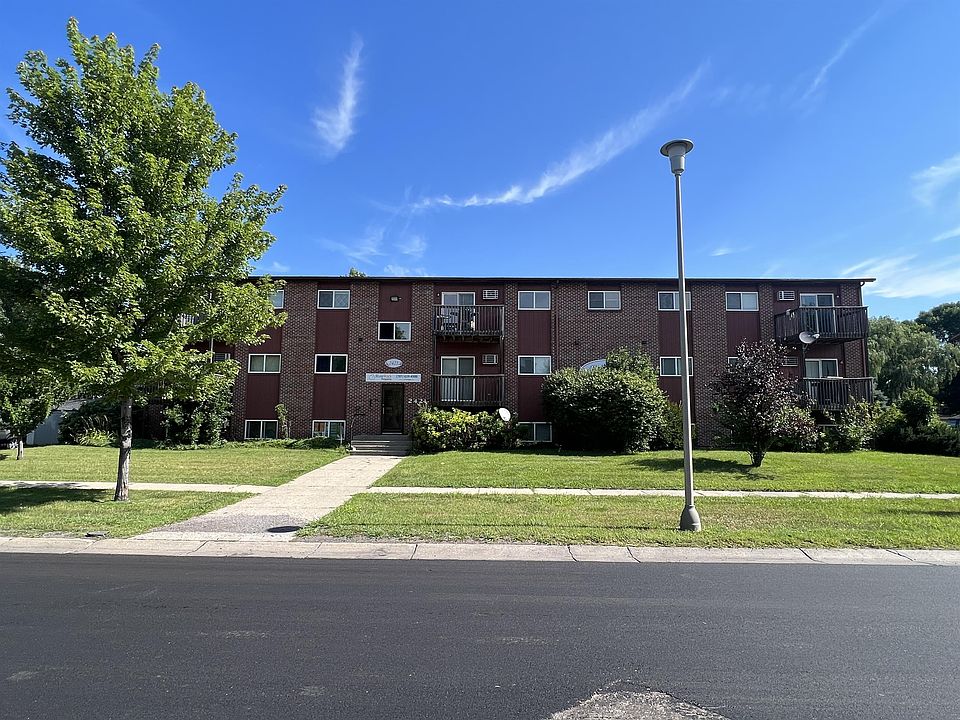 1st image of 2421 20th Ave S #202