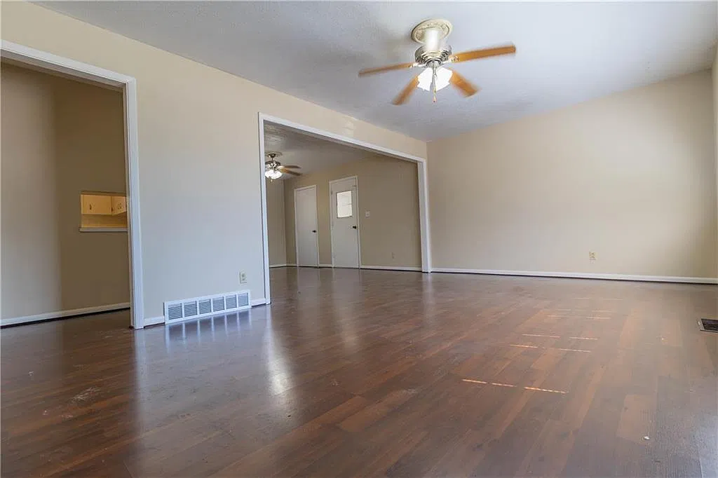 3 bed, 1490 sqft, $1,600 — Photo 4