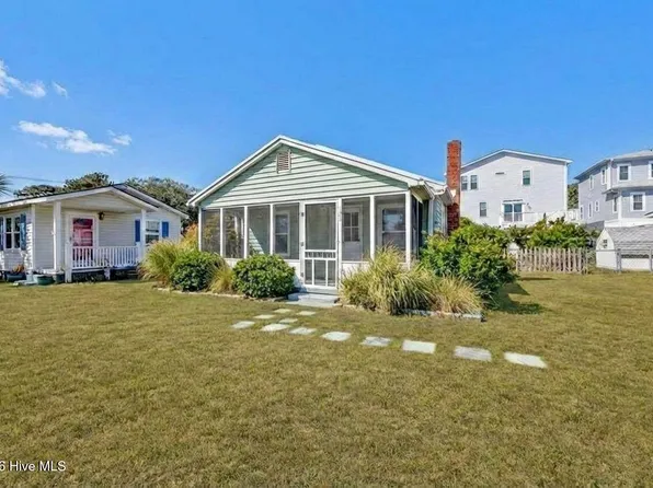 124 Ocean View Avenue, Kure Beach, NC 28449