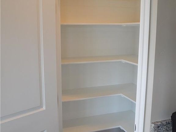 5th image of 12828 Fairholme Cir