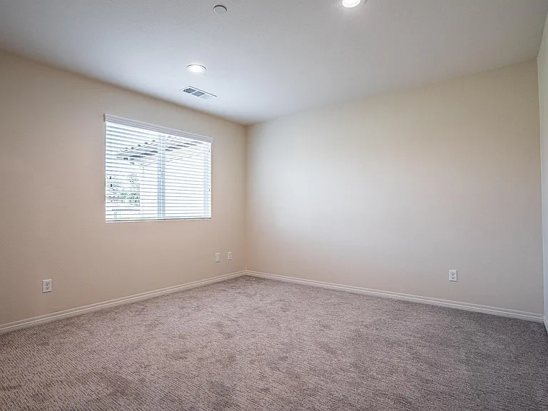 3743 Jefferson St #15 — Photo 16