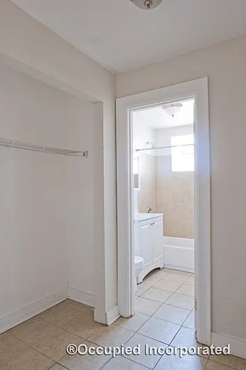 5206 S Harper Ave #104 — Photo 6