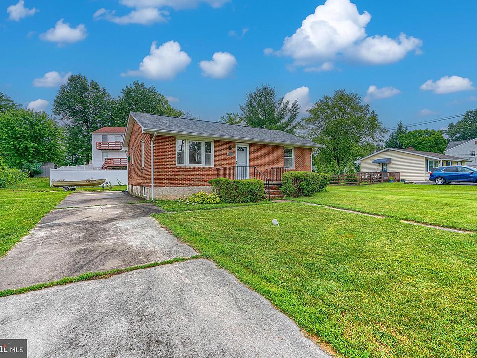 1st image of 9607 Alda Dr