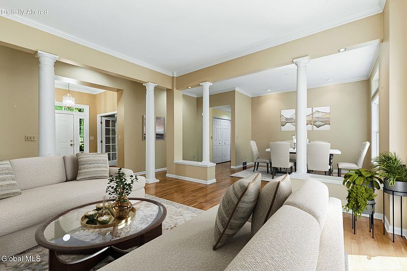 4th image of 703 Maple Lane