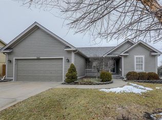 1860 W Dartmouth St, Olathe, KS 66061