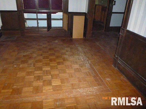 3rd image of 1629 W Ayres Ave