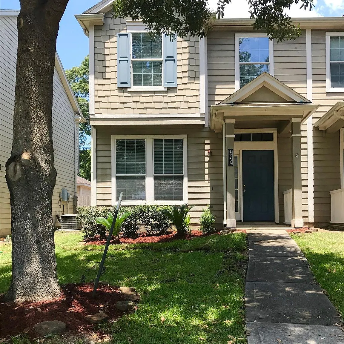 3 bed, 2.5 bath, 1485 sqft, $1,575 — Photo 2