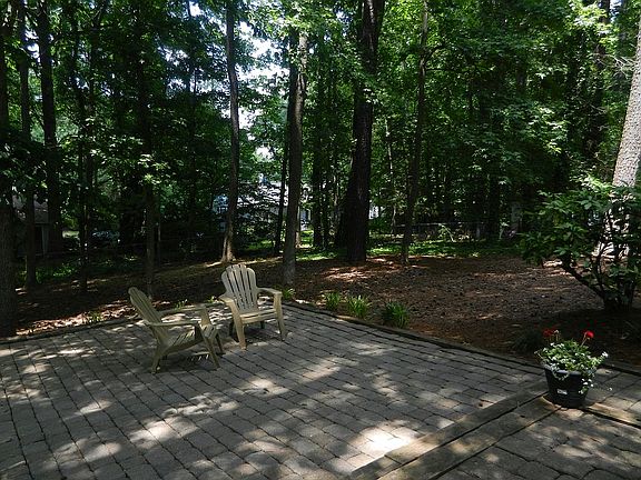 5th image of 1222 Cedar Creek Dr