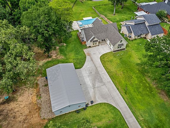 4th image of 16837 Wilson Rd