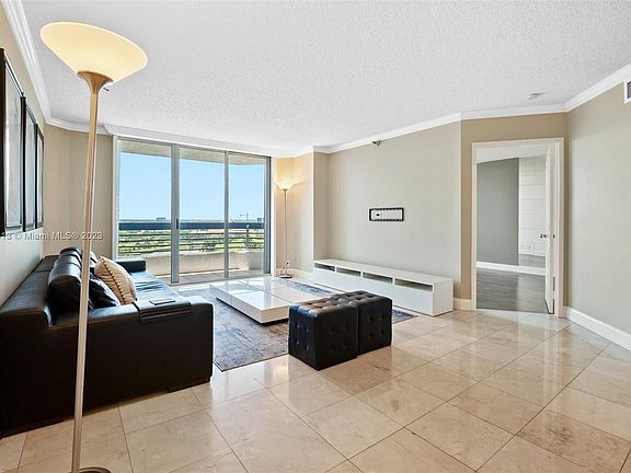 5th image of 3400 NE 192nd St APT 1707