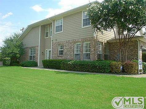 2nd image of 10020 Dryden Ln
