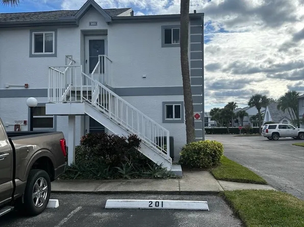 201 Ocean Park Ln #V41, Cape Canaveral, FL 32920
