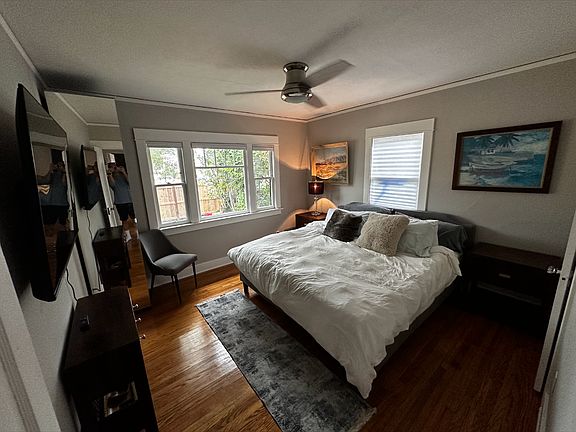 4th image of 4165 34th St