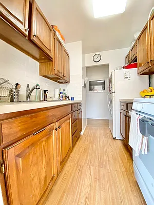 Rented by Keller Williams NYC | media 25