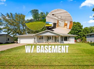 2006 Oakwood Dr, Warsaw, IN 46580