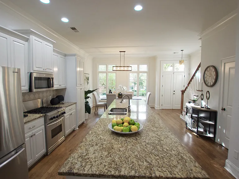 484 Bartram St SE — Photo 10