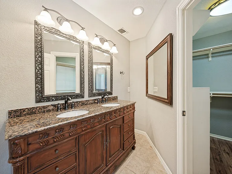 3317 Hazlewood Ct — Photo 20