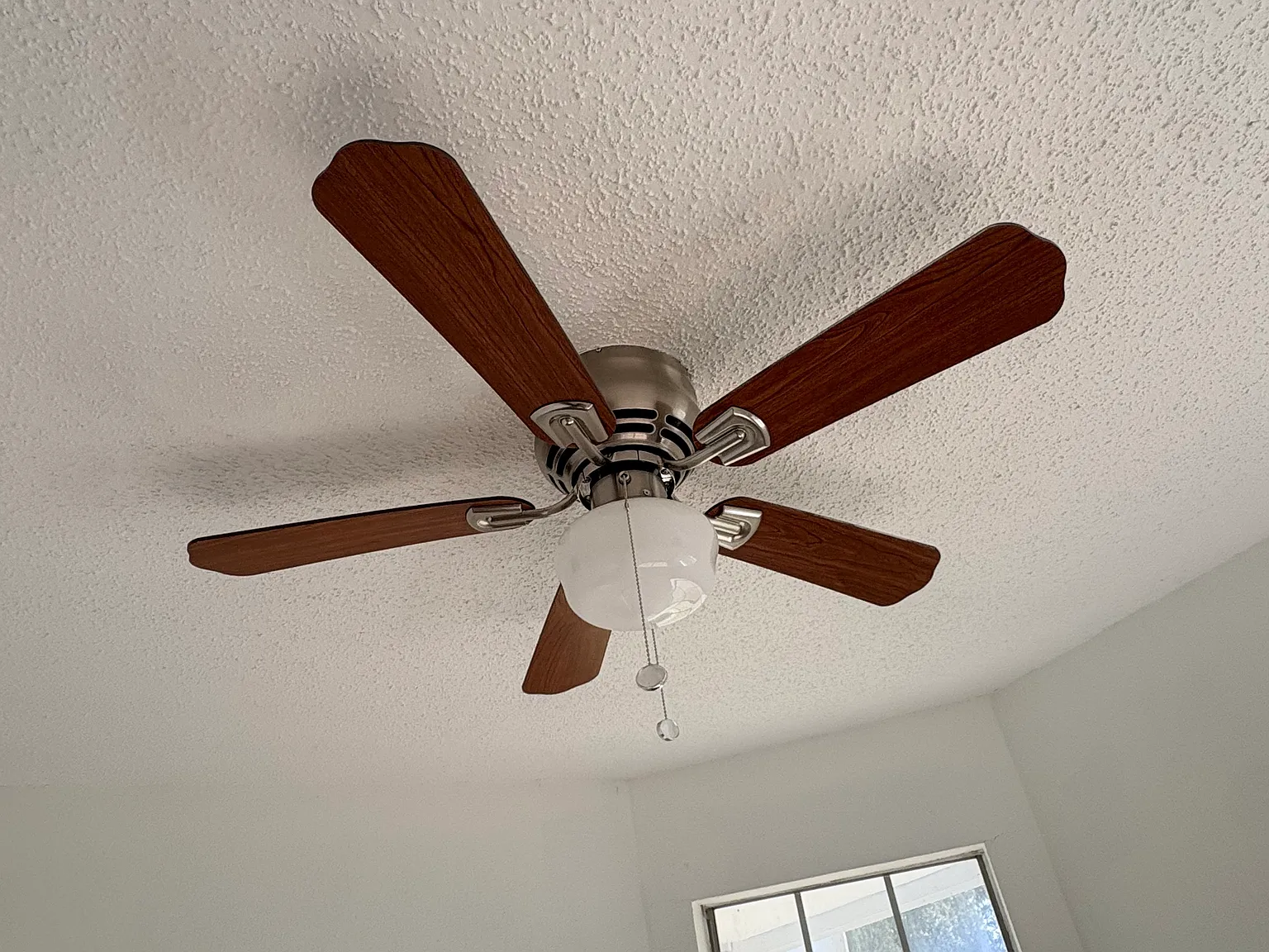3 bed, 1121 sqft, $1,800 — Photo 3