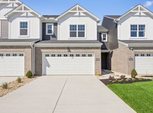 7225 Grandway Dr, West Chester, OH 45069