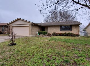 11813 E 62nd St S, Broken Arrow, OK 74012
