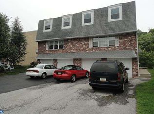 627 Country Ln #B, Morton, PA 19070