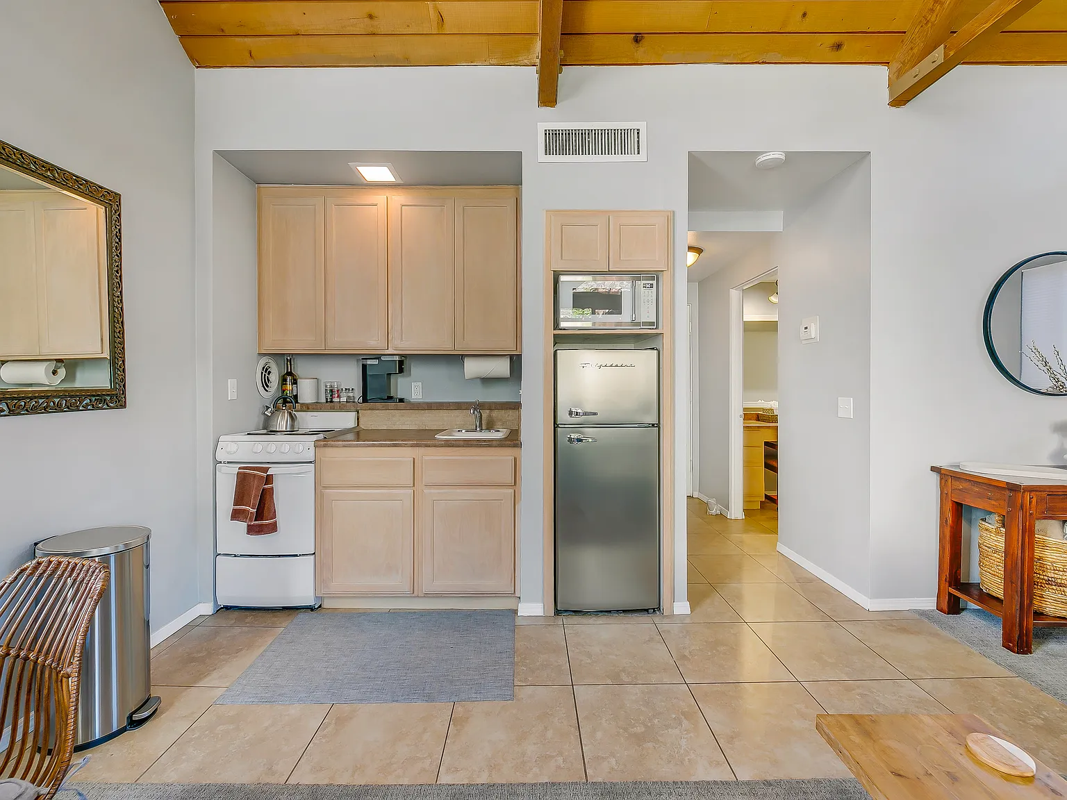 1 bed, 576 sqft, $2,000 — Photo 4