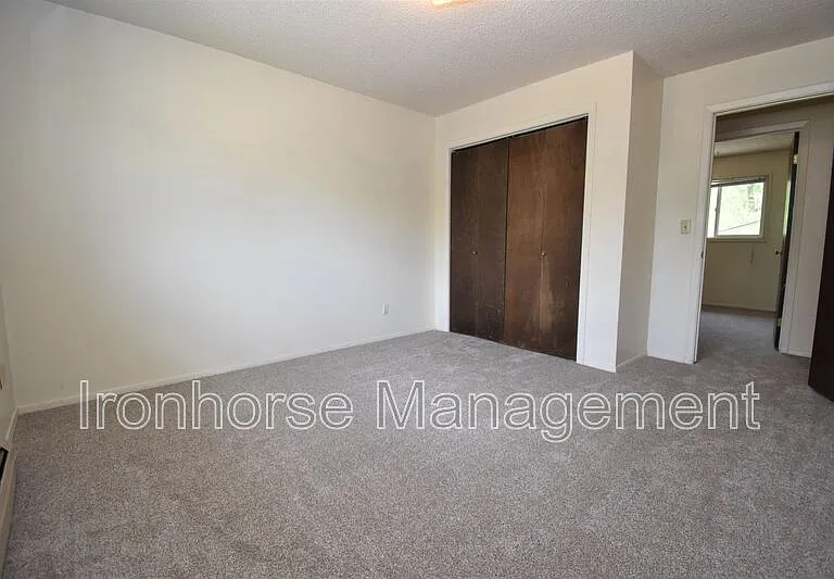 530 N Rouse Ave #3 — Photo 15