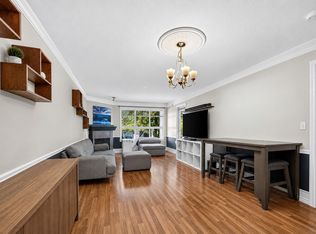 8068 120a St #232, Surrey, BC V3W3P3