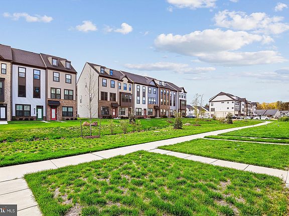2nd image of 7219 Sprouse Court Gln