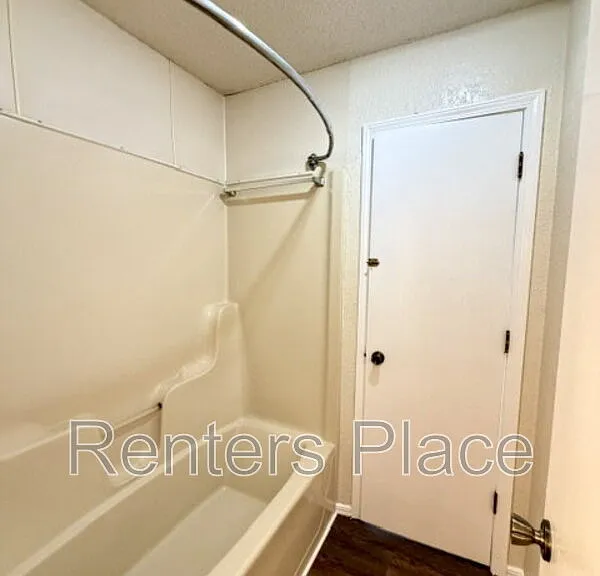 8215 N 117th East Ave — Photo 15