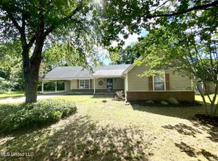 284 Ember Cv, Southaven, MS 38671