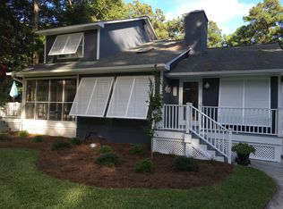 285 Oakleaf Dr, Pine Knoll Shores, NC 28512