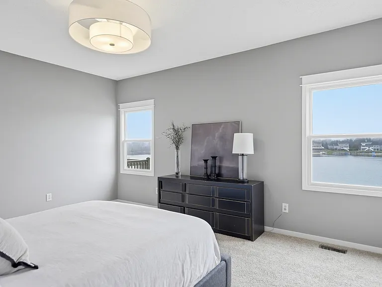 8886 Stonepoint Ct — Photo 15