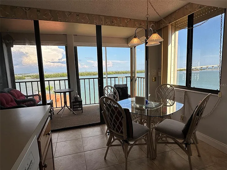 6295 Bahia Del Mar Cir #408 — Photo 18