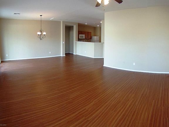 3rd image of 16432 W Honeysuckle Dr