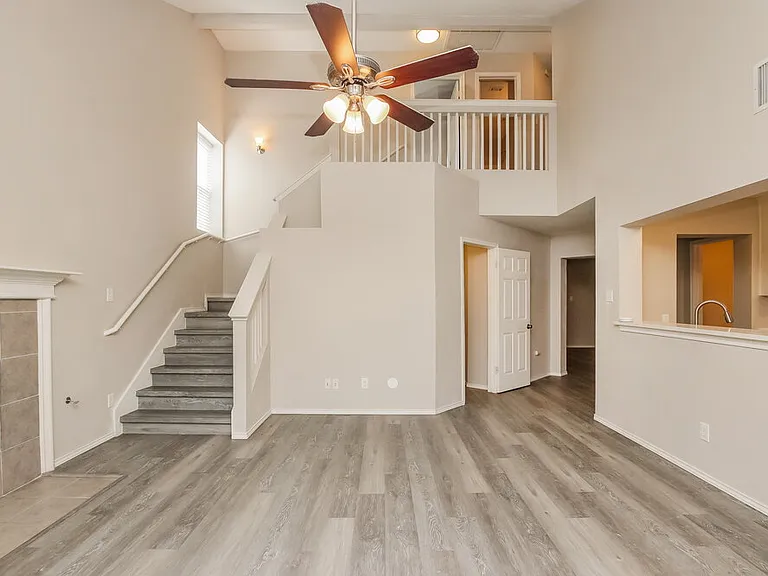 1504 Lorson Loop — Photo 8