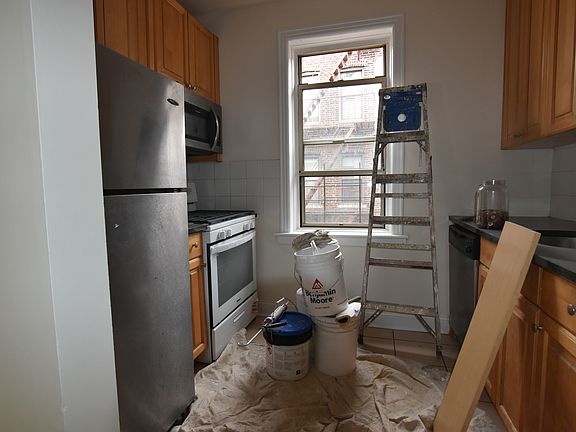 2nd image of 3130 Brighton 7 St Floor 5