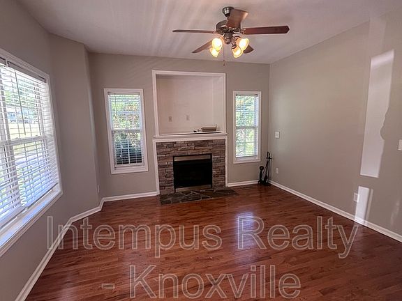 4th image of 413 Bowers Park Cir