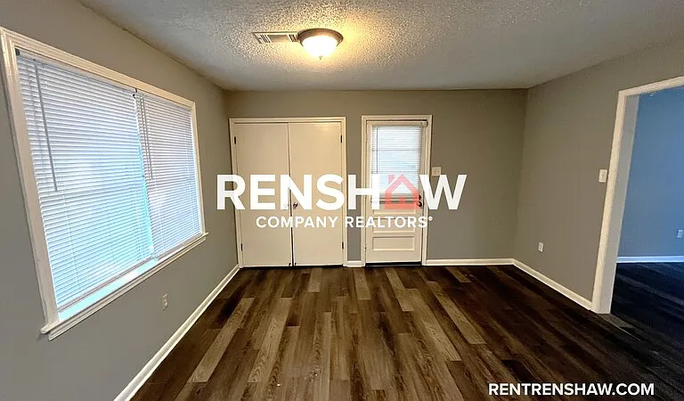 5107 Belfast Dr — Photo 3
