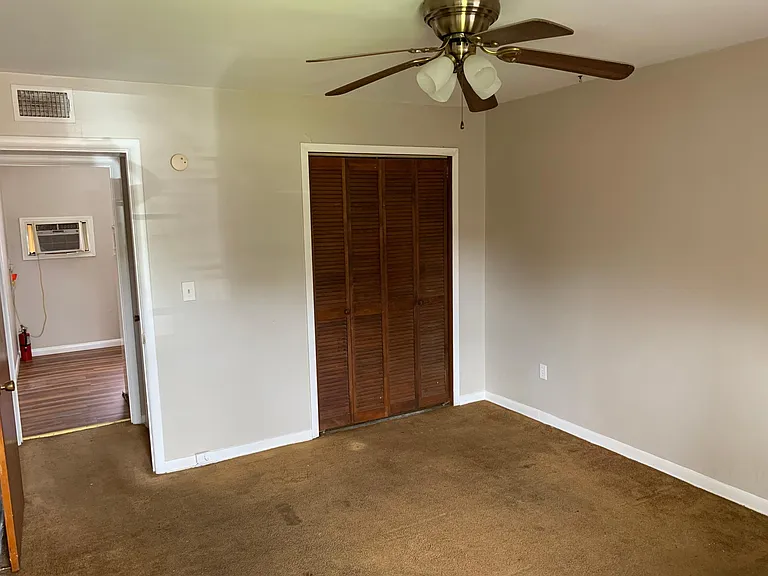 604 S Montgomery St — Photo 10