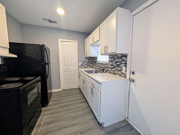 2nd image of 1805 W 24th St