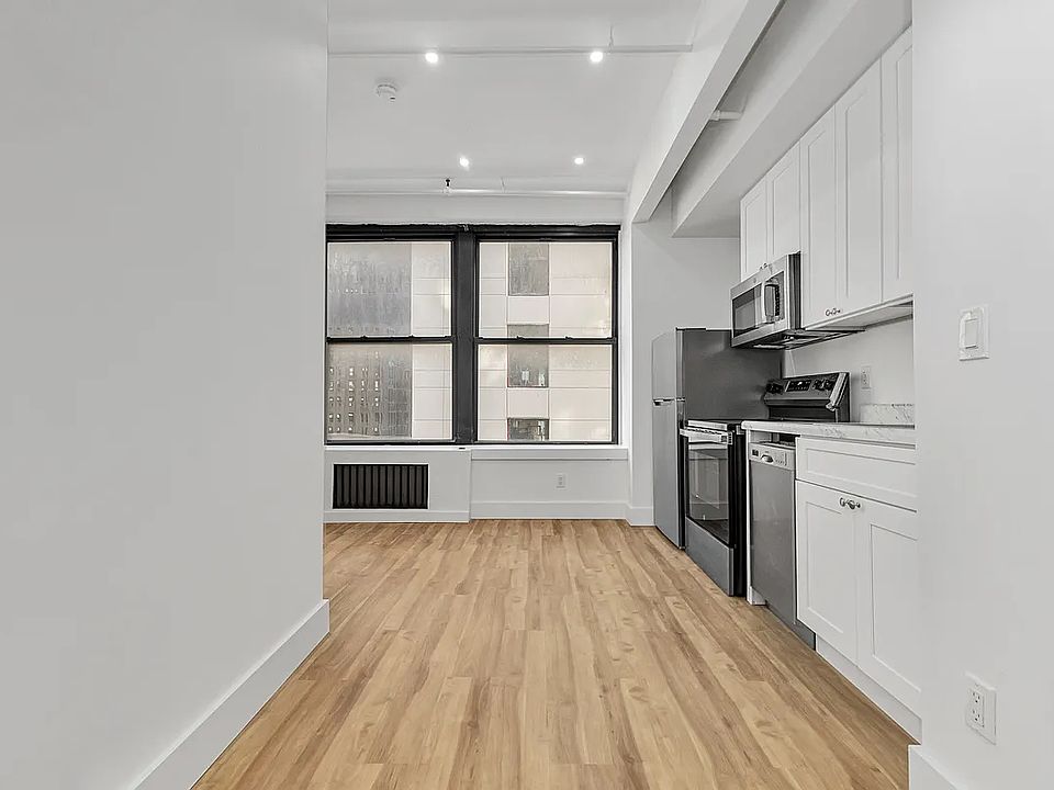 1st image of 248 W 35th St #1007