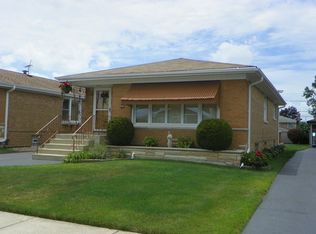 9124 S Clifton Park Ave, Evergreen Park, IL 60805