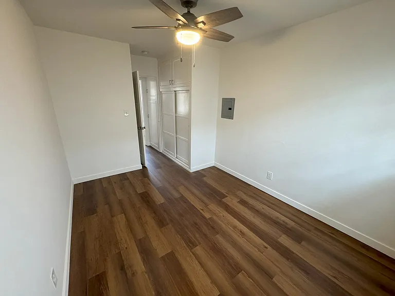 5058-68 Santa Monica Ave #5060.5 — Photo 8