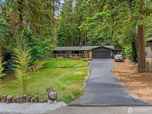 3rd image of 22914 2nd Avenue SE