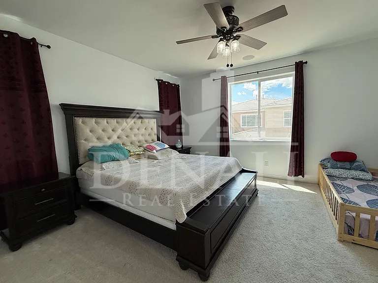 1729 W Myrna Ln — Photo 14